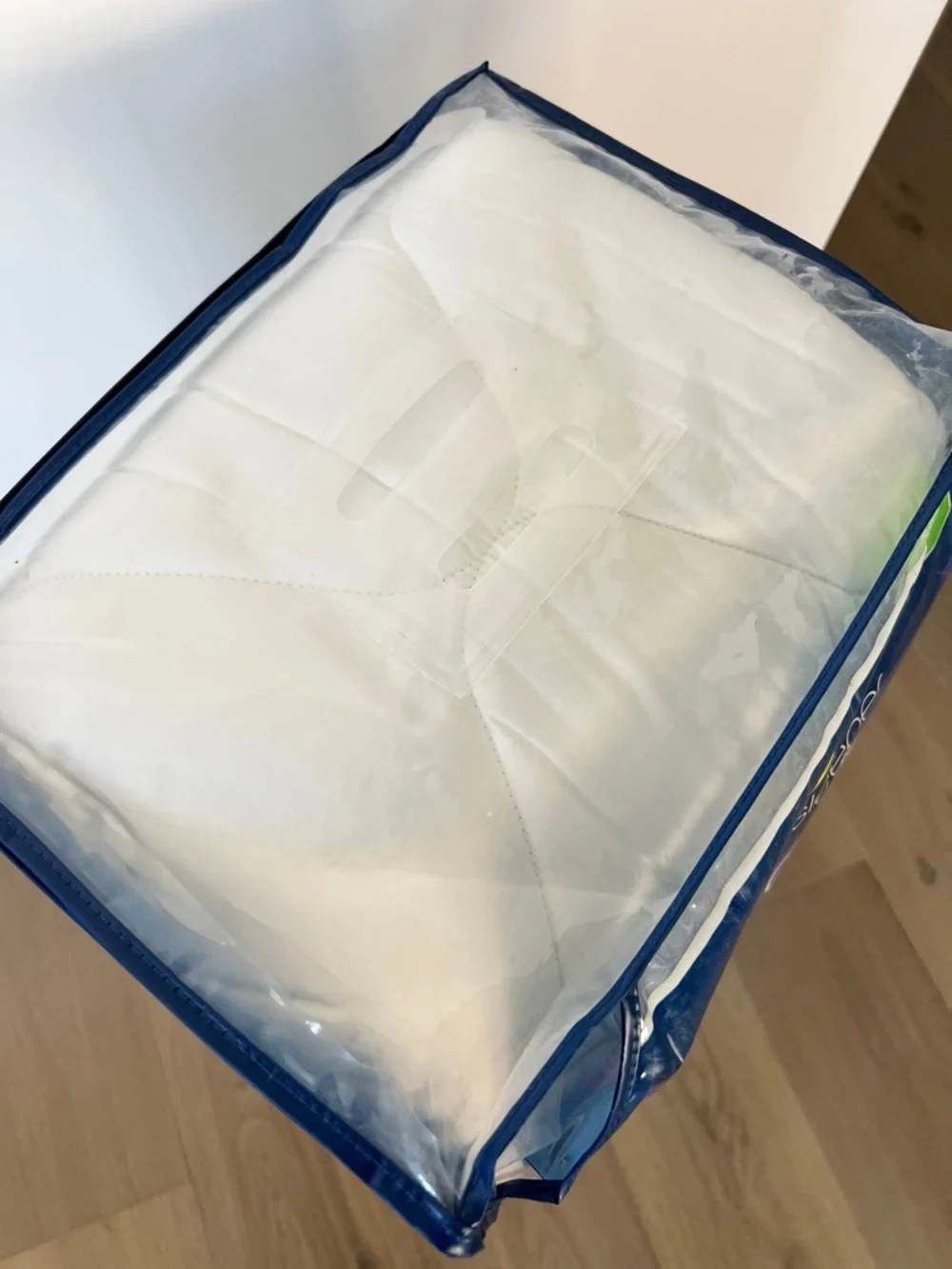 NWT King Size Serta - Perfect Sleeper Smart Comfort Overfilled Mattress Pad